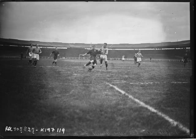 The Armies at the Buffalo, March 1926, Agence Rol