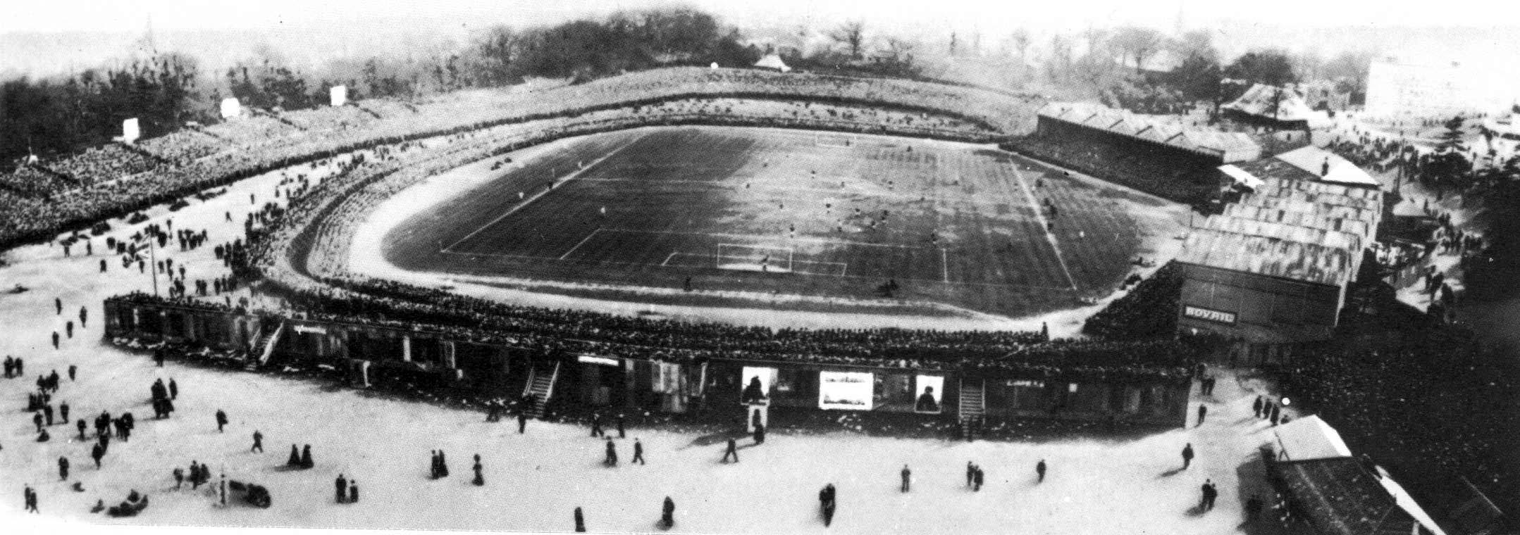 The Cup Final Crowd, 1905 — press photograph, press photograph, 1905