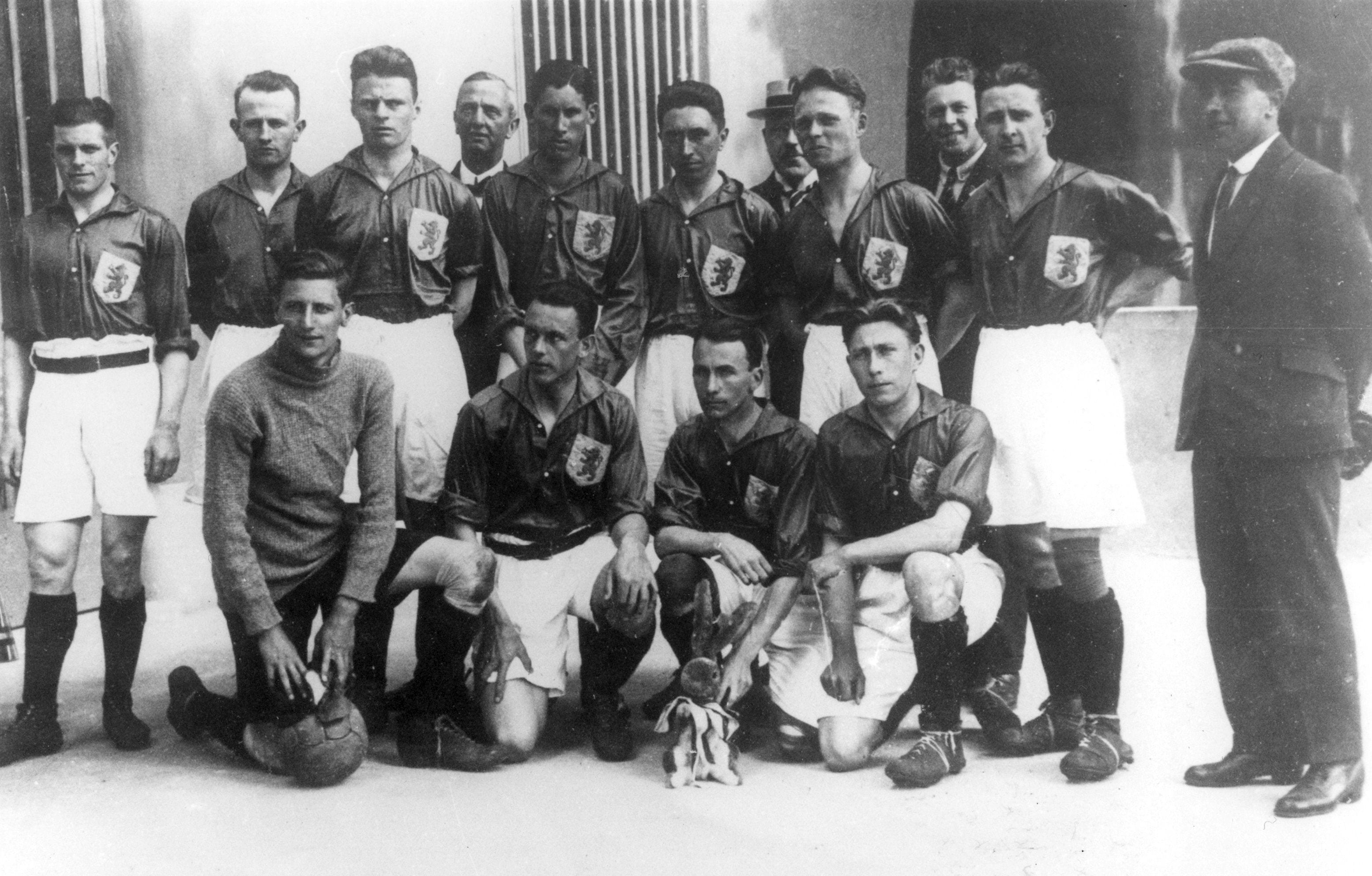 The Dutch Eleven Before Uruguay, 1924 — team photograph, Olympic tournament, Paris 1924, Unknown photographer, 1924