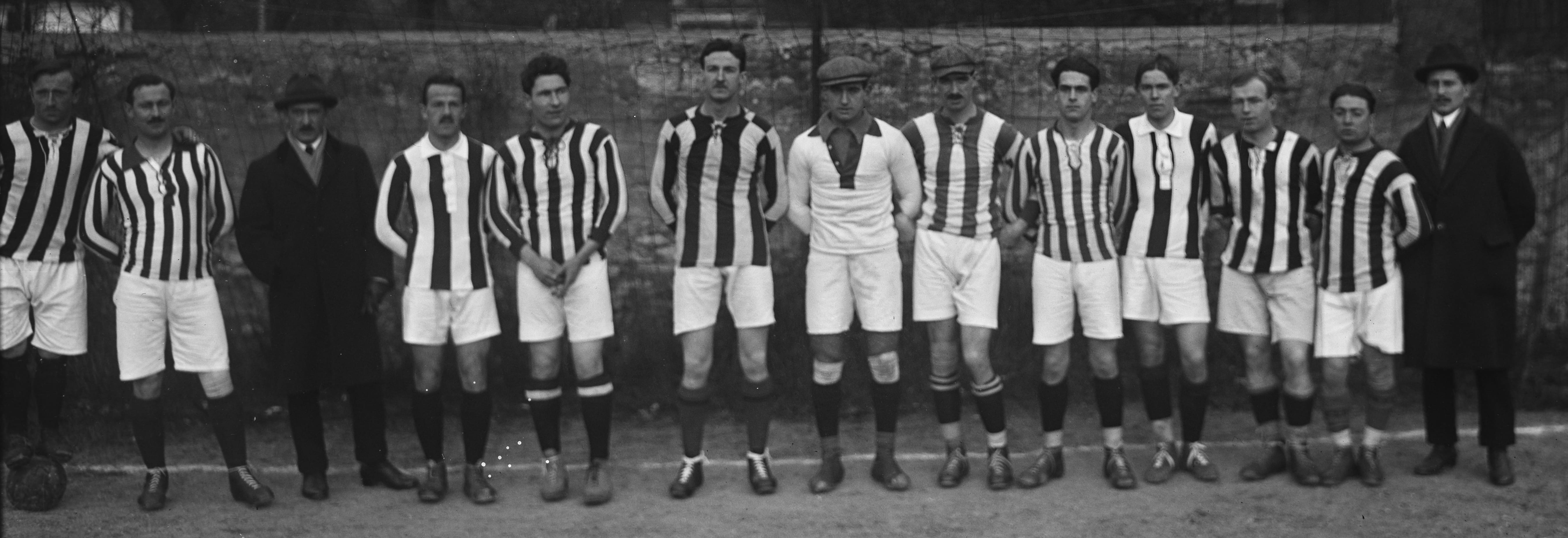 A Geneva Eleven, 1920 — panoramic club photograph, Unknown photographer, 1920